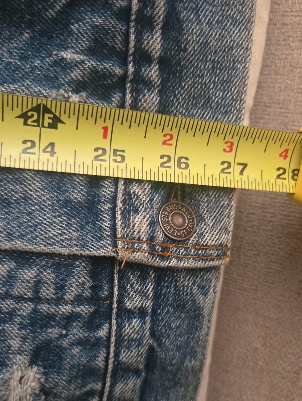 Size 40 Large Vintage Levi's Trucker Jacket